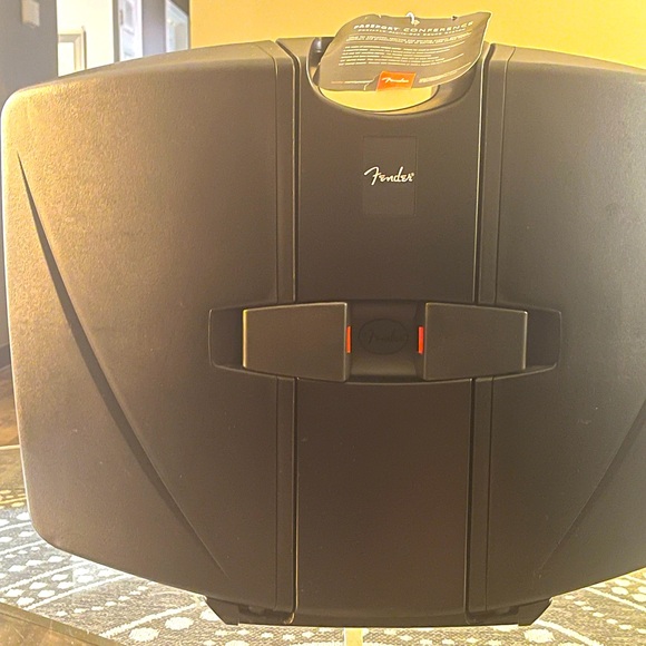 Fender Pass port PA System new with tags - Picture 2 of 7
